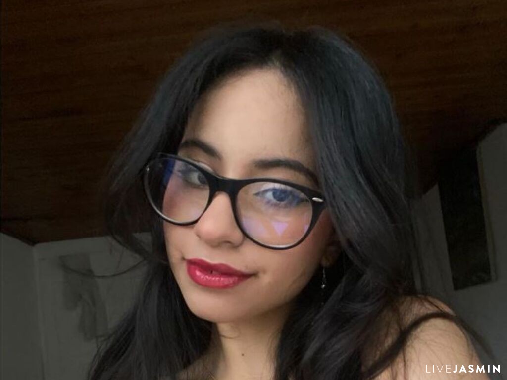 MelodyeMarks LiveJasmin model profile