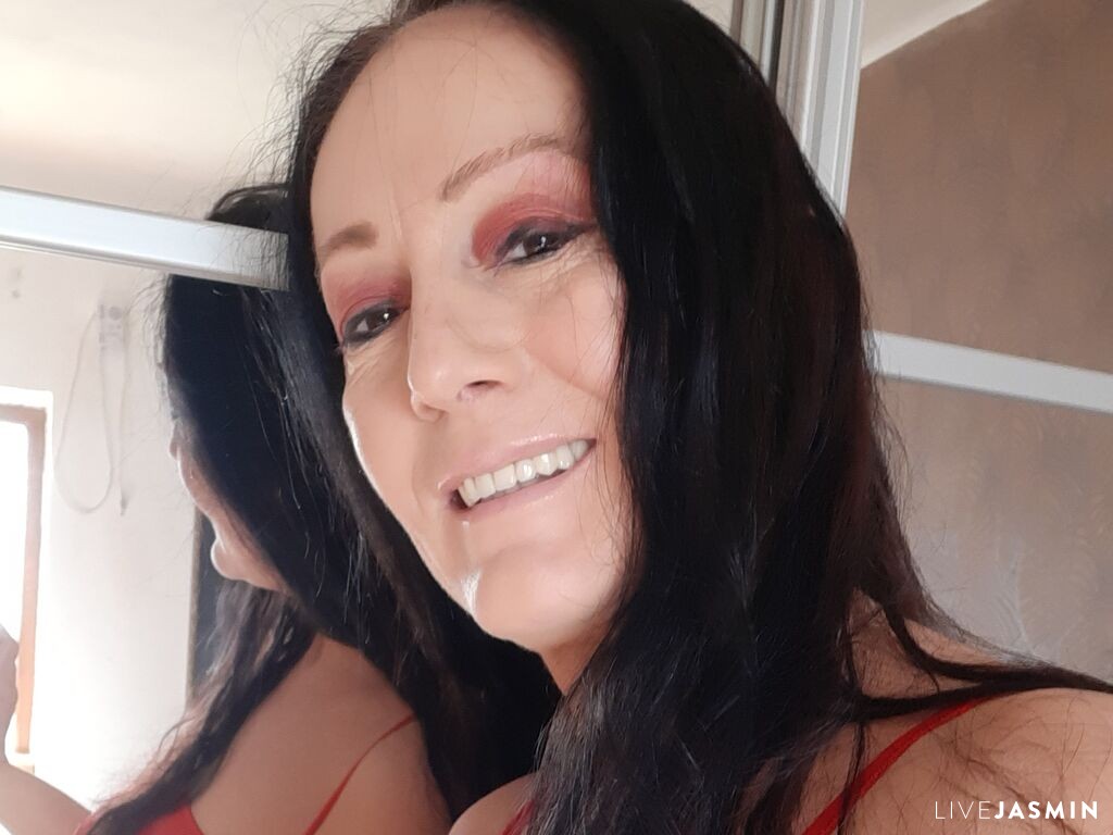 MilaMiluta live cam girl profile