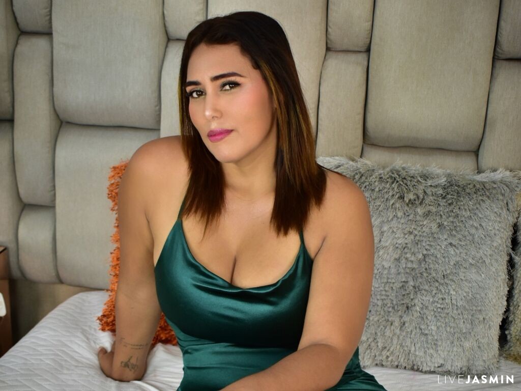 Live cam model MillaGrace