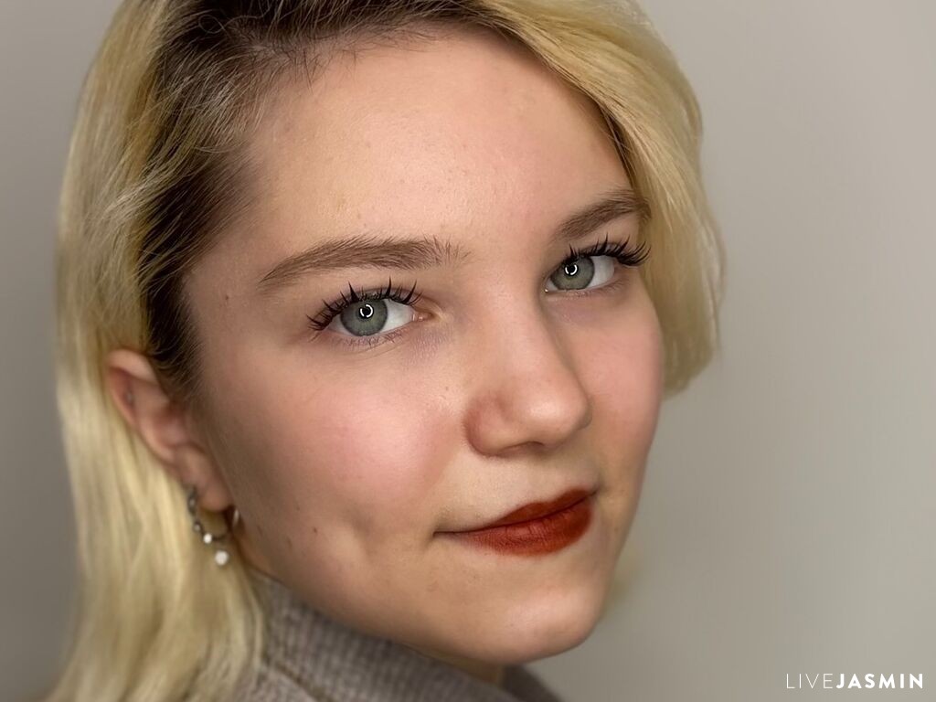 MillieBlunch LiveJasmin model profile