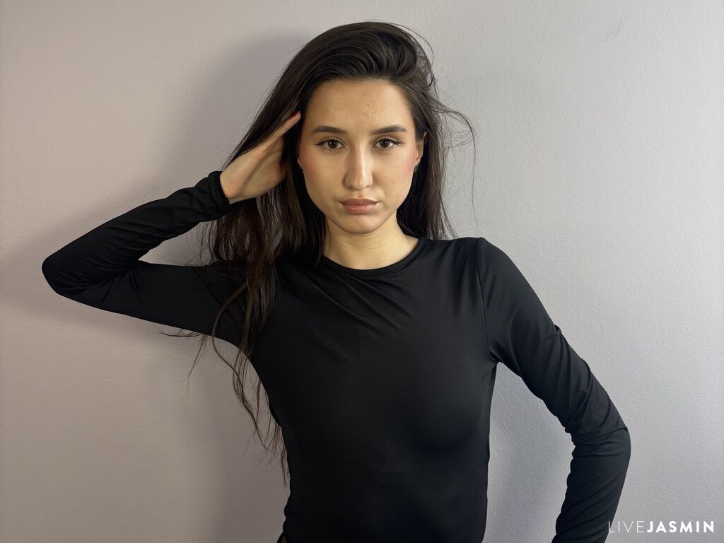 MirelNaomi live cam girl profile