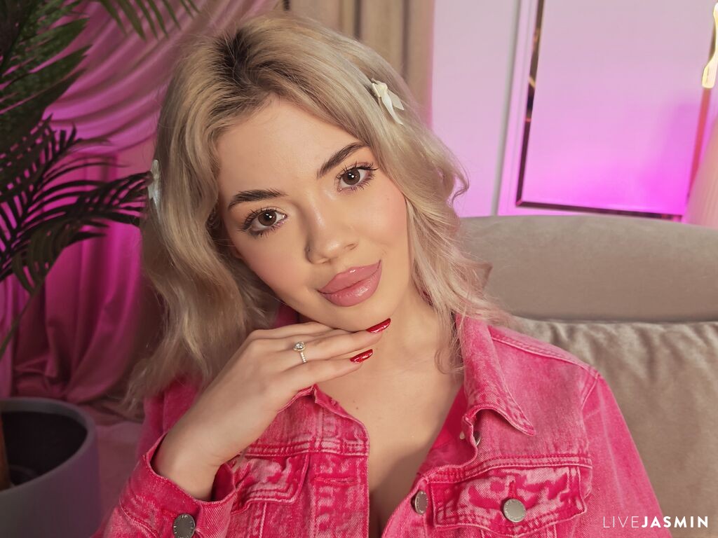 Browse MissyMoon live chat profile