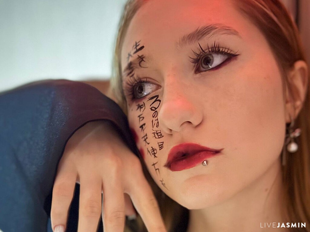 MistyColacone LiveJasmin model profile
