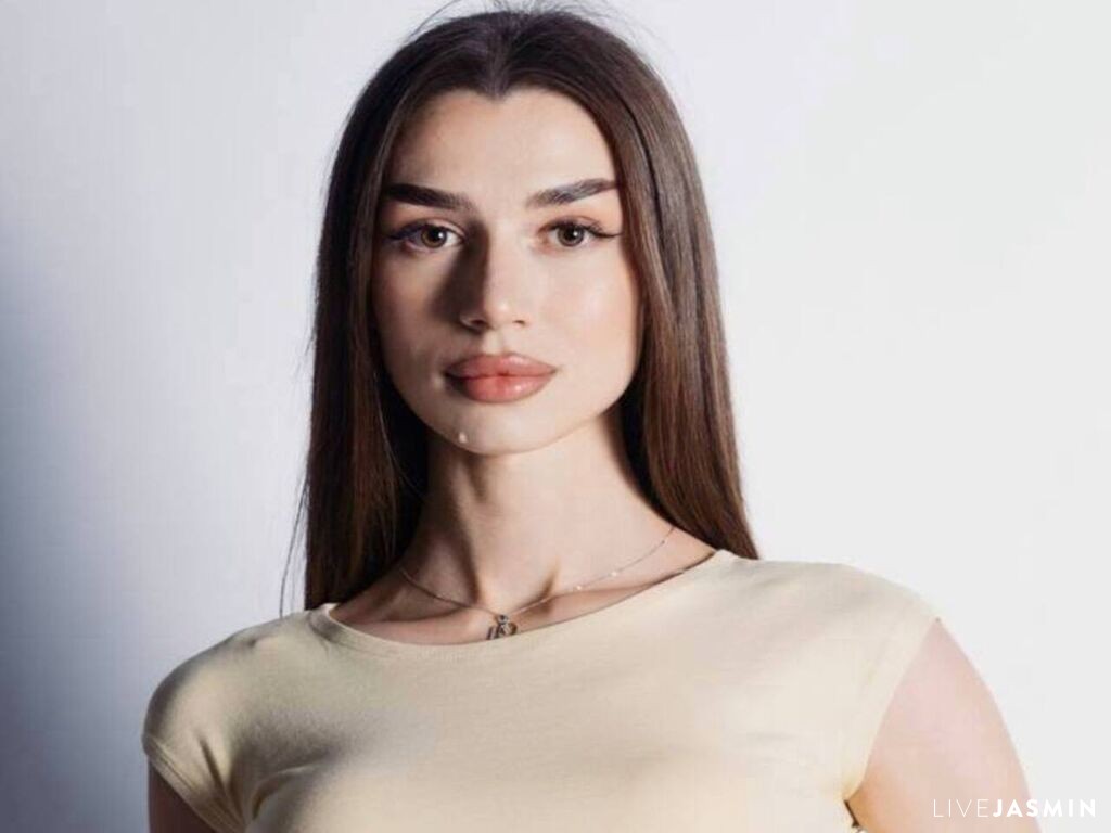Browse MyriamDonalson live chat profile