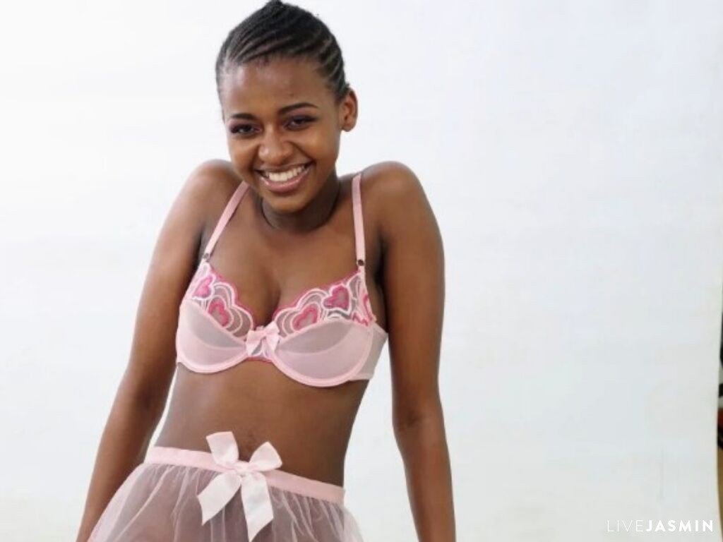 NaomiBrookes LiveJasmin model profile