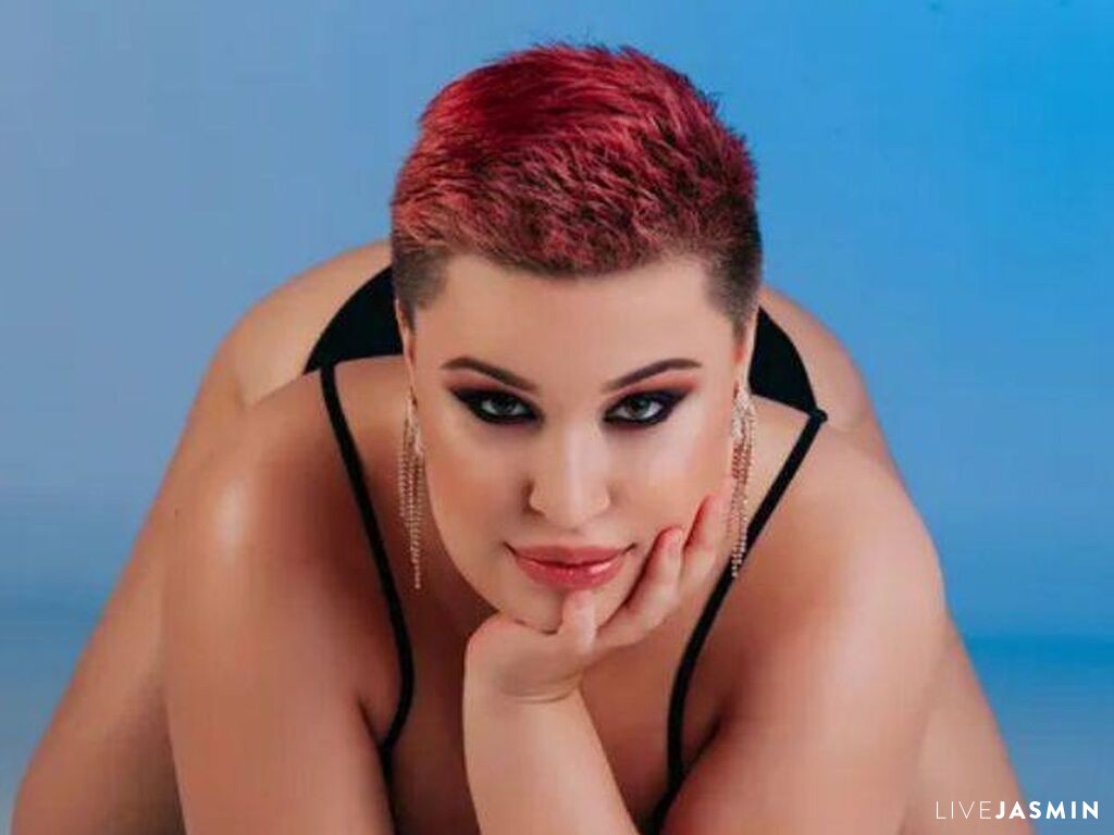 Profile photo for NaomyJasmin