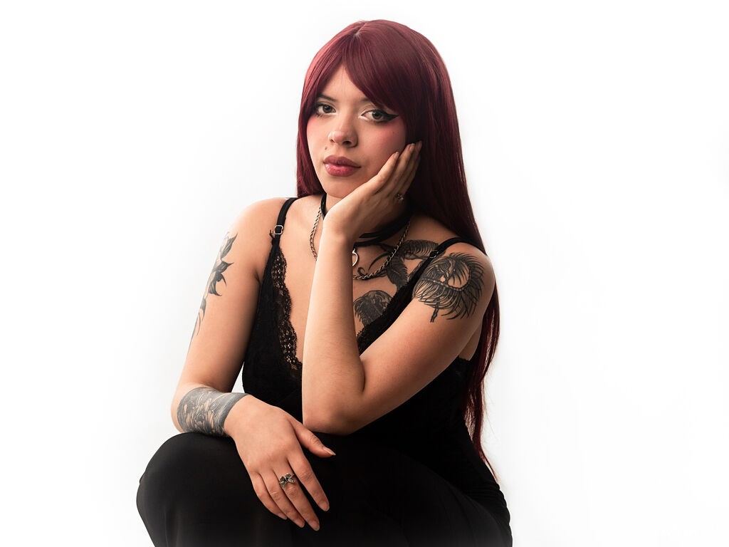 NathashaHotson LiveJasmin model profile