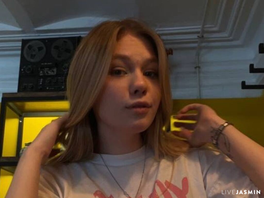 Live cam model NicholGatz