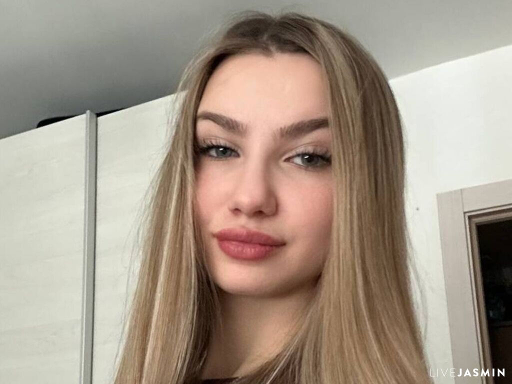 NicoleAllen live cam girl profile
