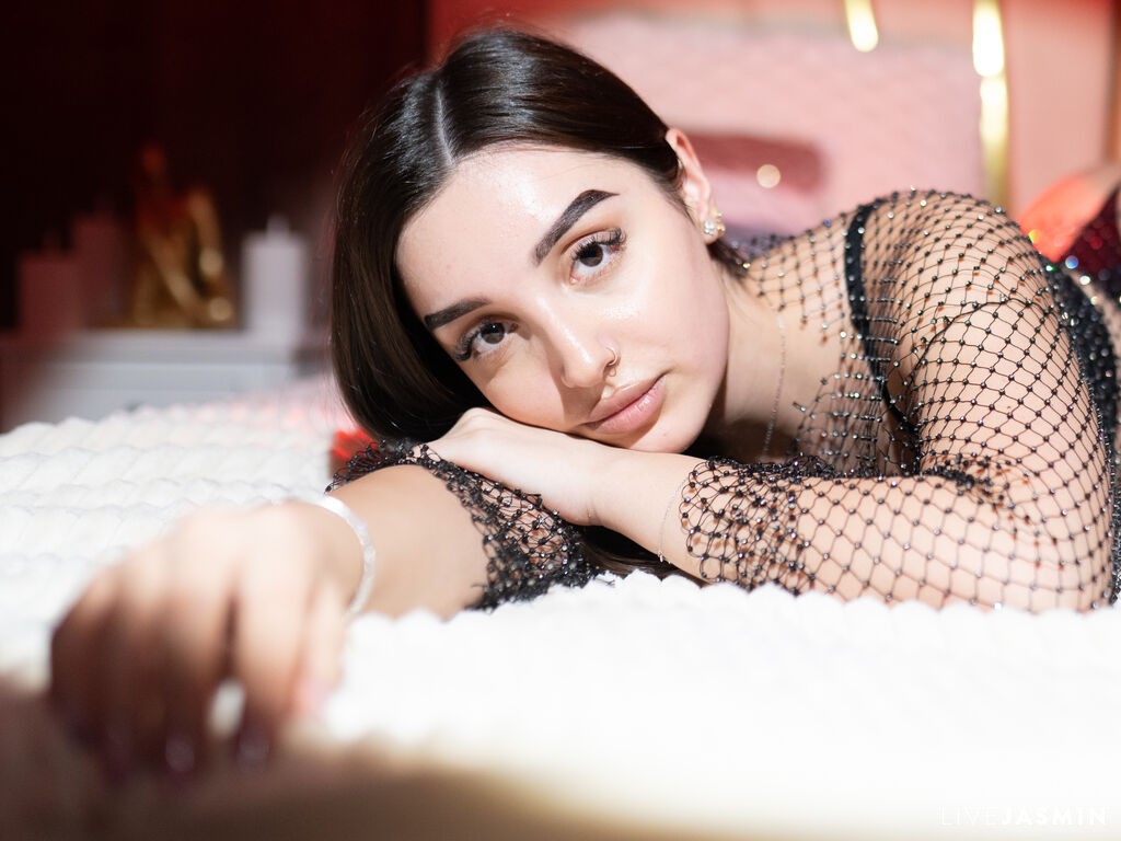 NicoleWillow LiveJasmin model profile