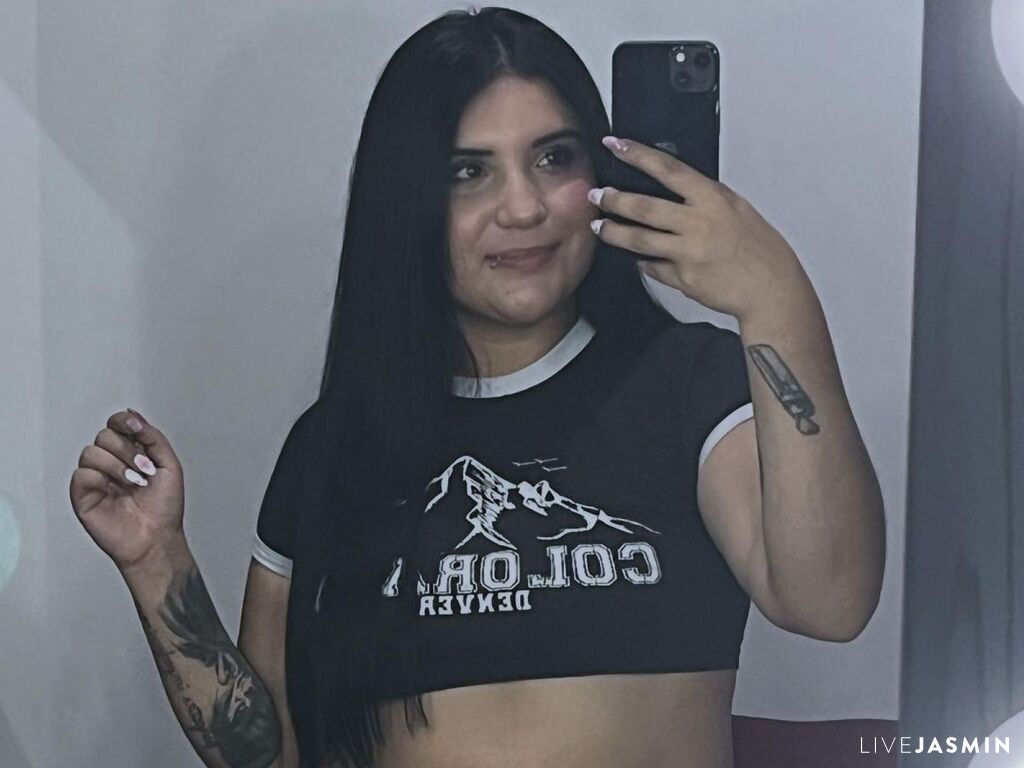 NinaVelve LiveJasmin model profile