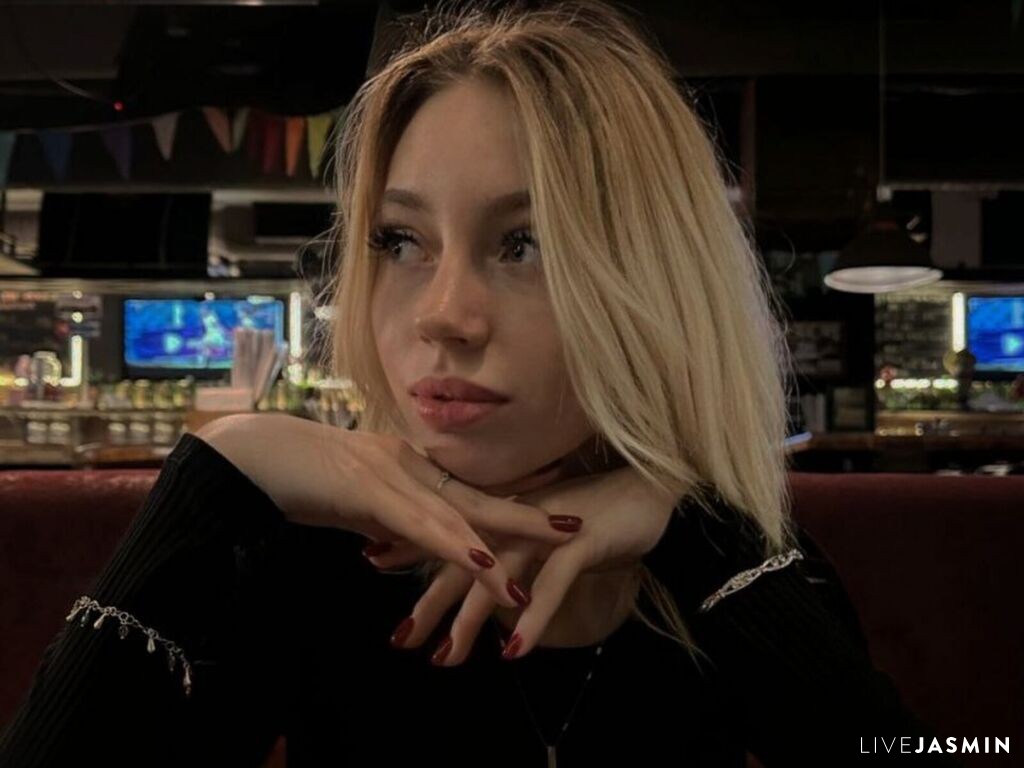 Live cam model NyxaThorn