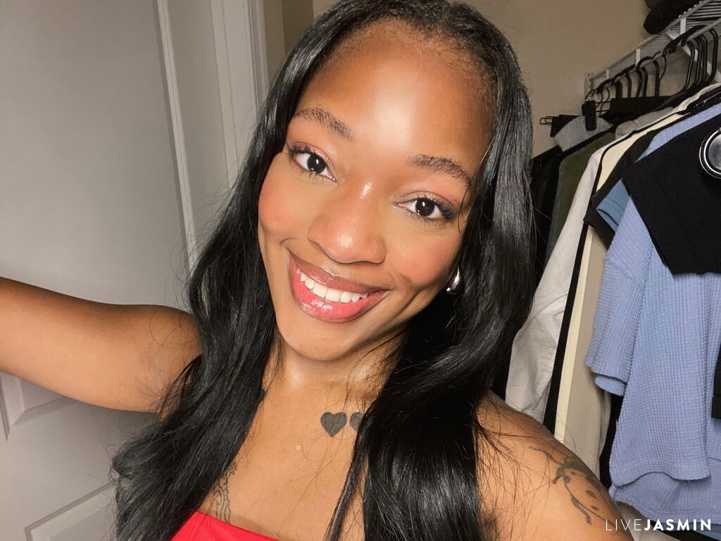 Live cam model nicolesolace