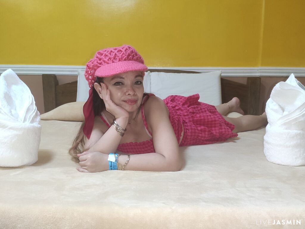 OishiMeily live cam girl profile