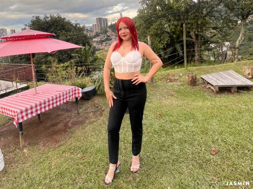 PamelaLivinstong live cam girl profile