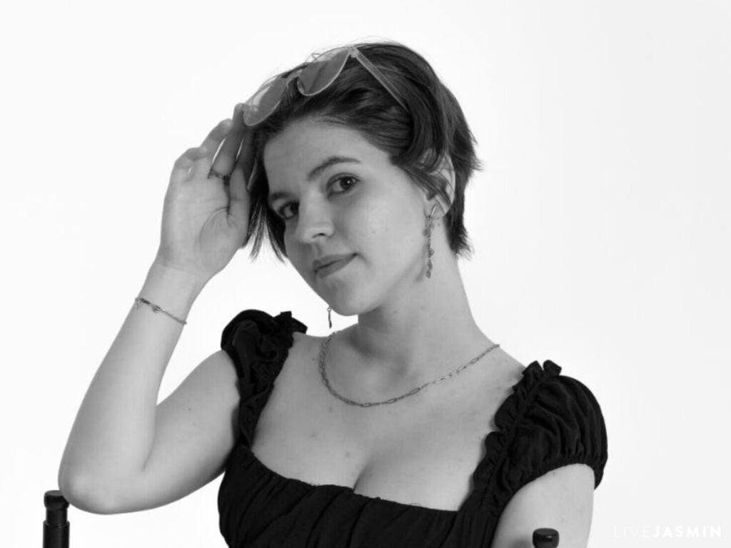 View PauletteKaps cam profile and live status