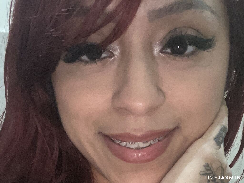 Browse Princesslexyyy live chat profile