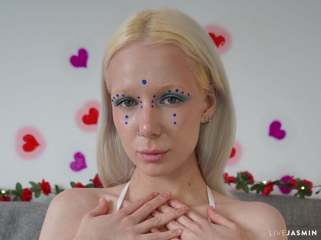 Live cam model RanyLoveThompson