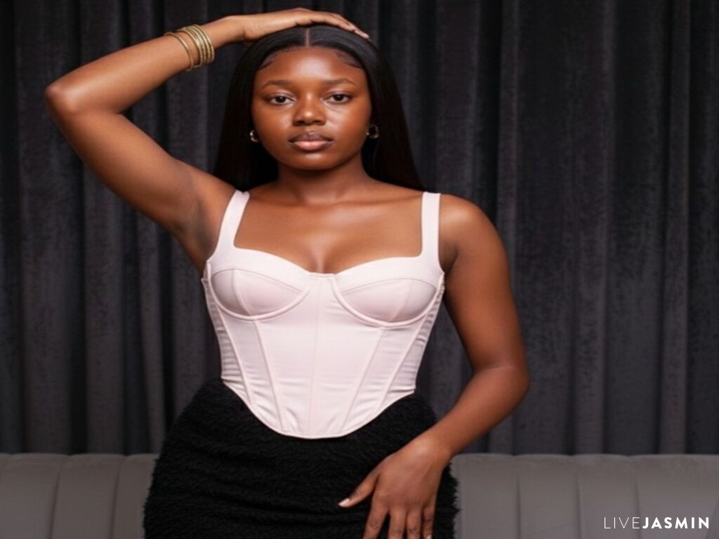 RinaFlames LiveJasmin model profile