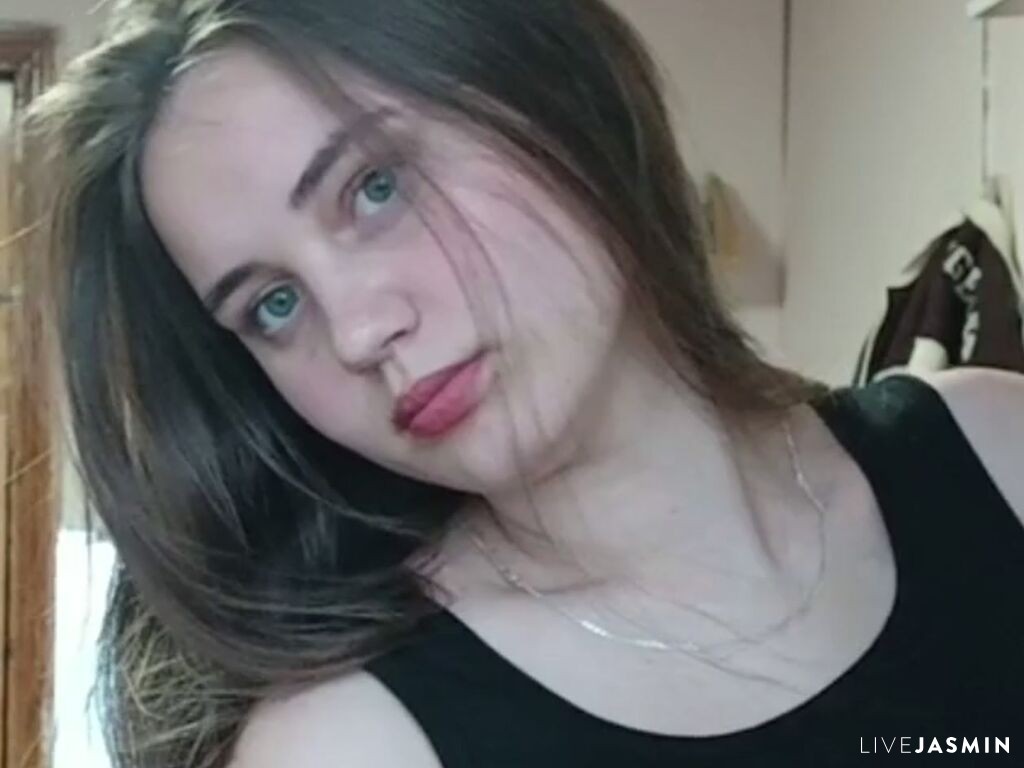Live cam model RitaPrasomsack