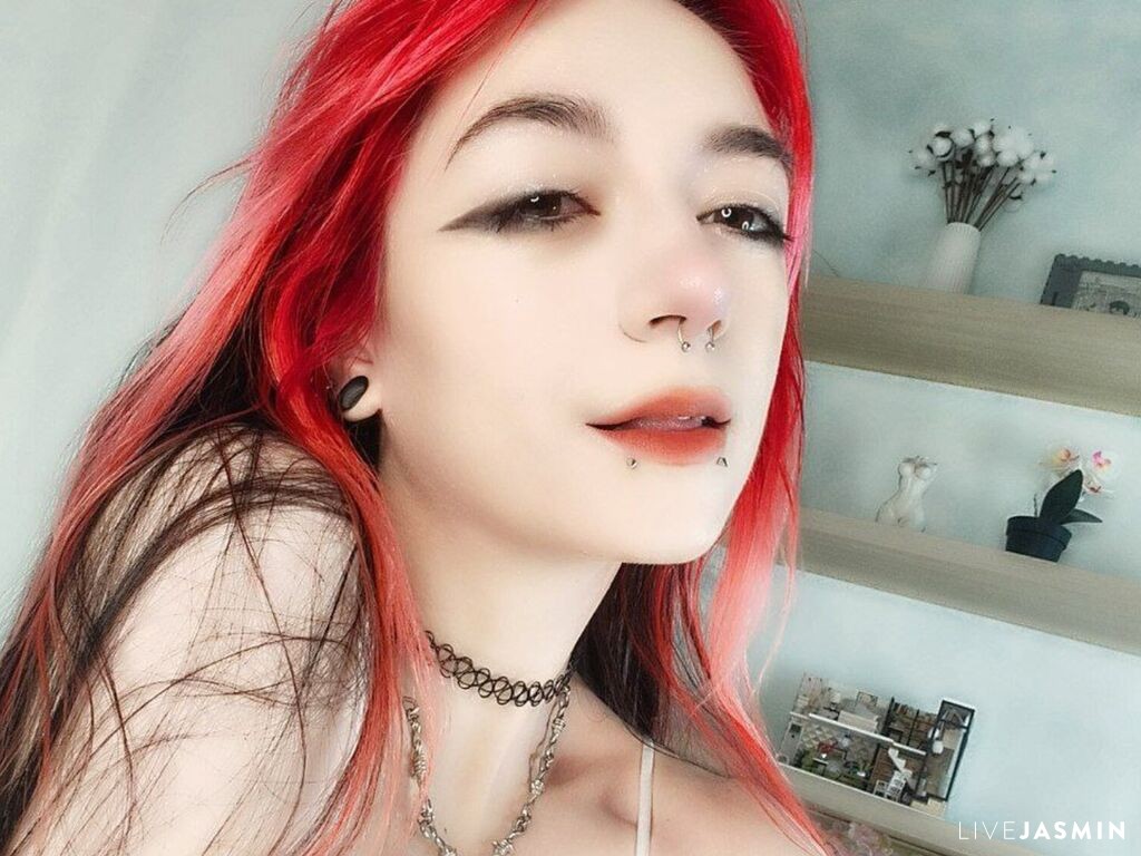 Browse RivkaPlain live chat profile