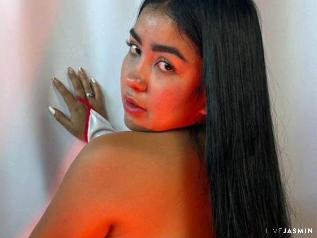 Live cam model RosieLuna