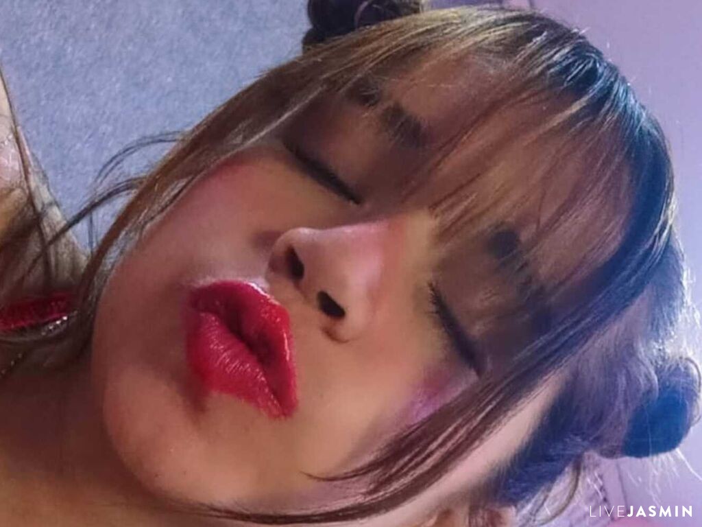 SabrinaBlue live cam girl profile