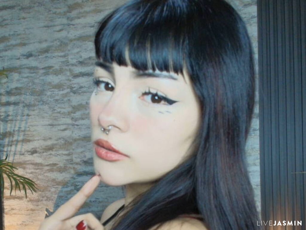 Browse SakuraRapper live chat profile