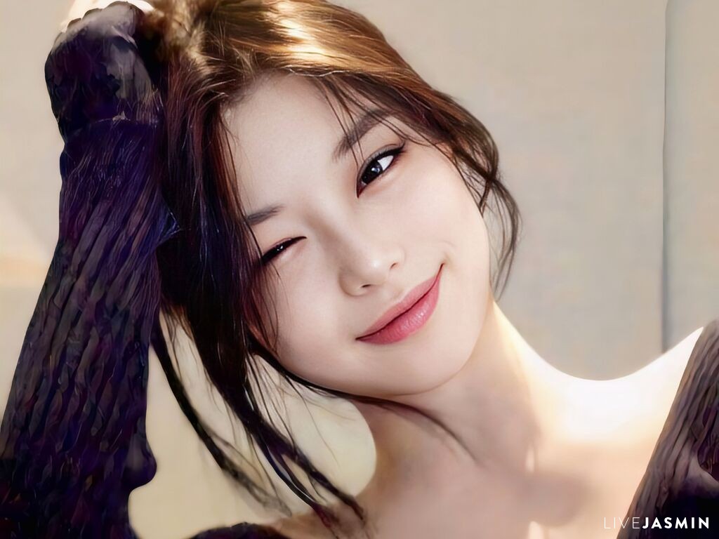 View SeoAhri cam profile and live status