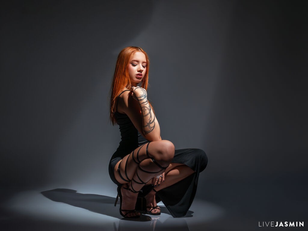 Live cam model SerenaJaramillo