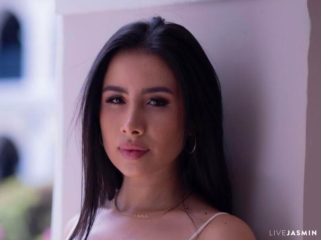 Live cam model ShopiaRose