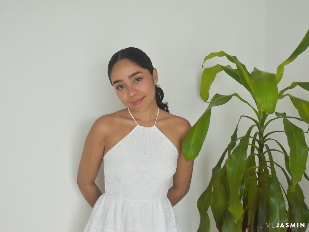 SoffiDiaz LiveJasmin model profile