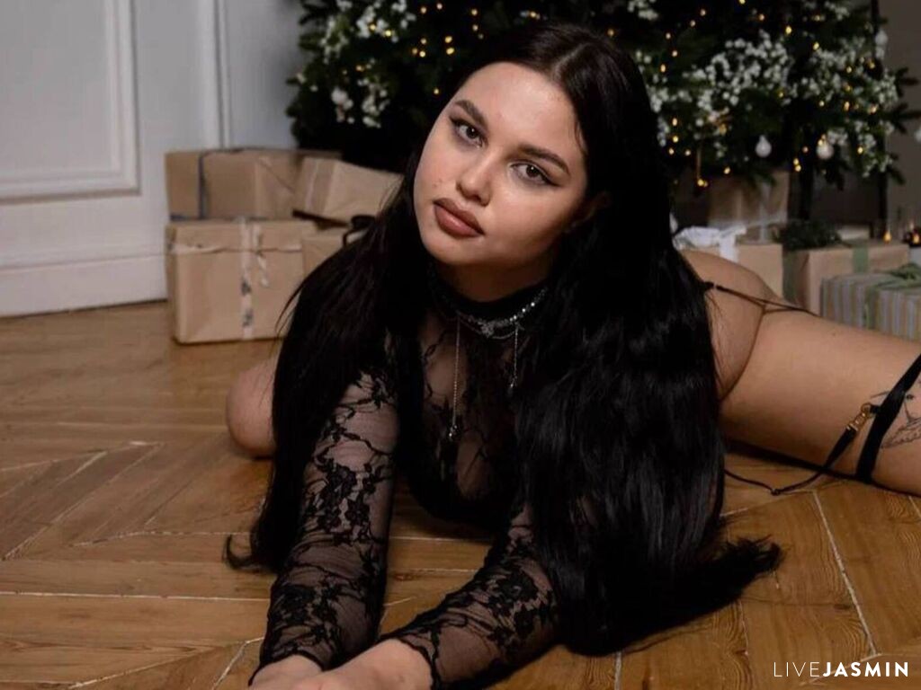 Live cam model SofiLunel