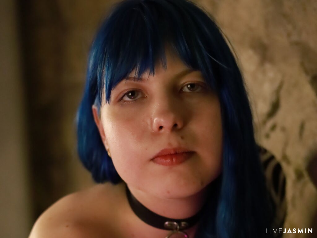 Live cam model SofiaBard