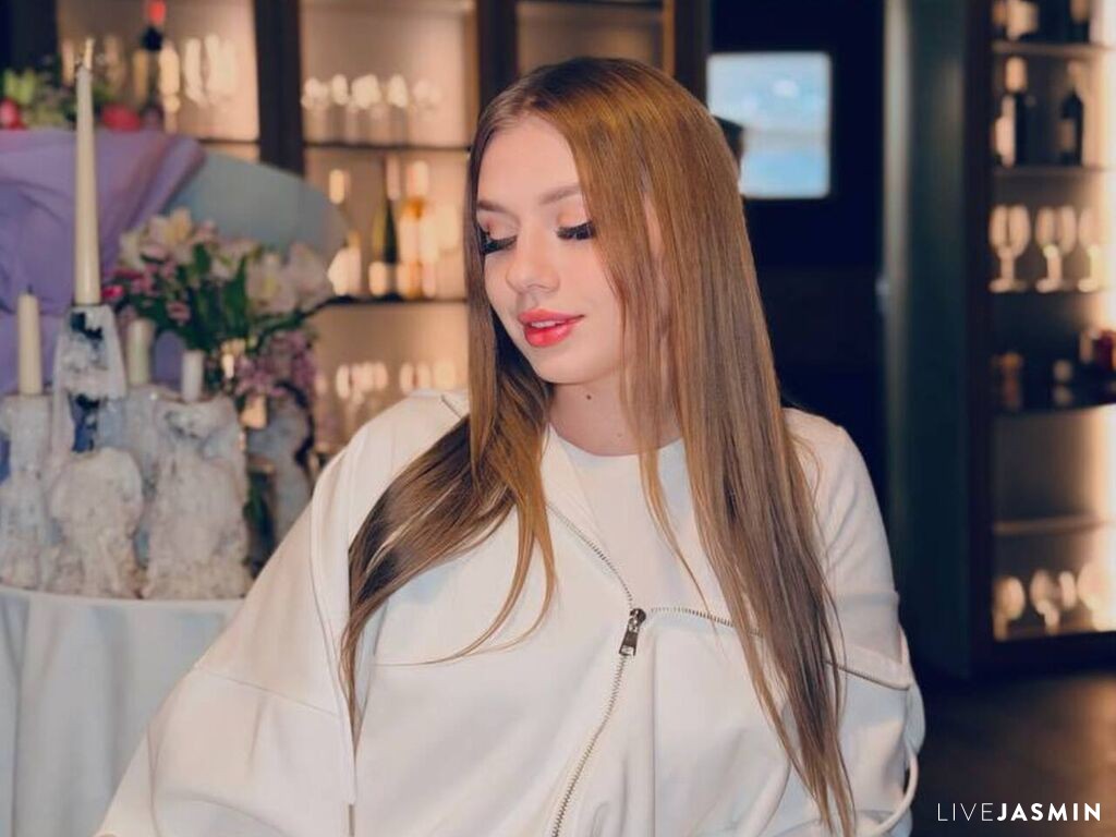 Live cam model SofiaHemken