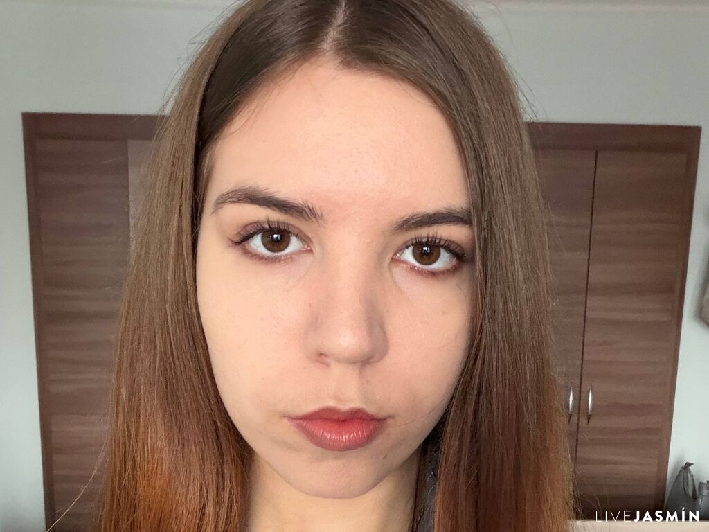 Live cam model StarrFelske