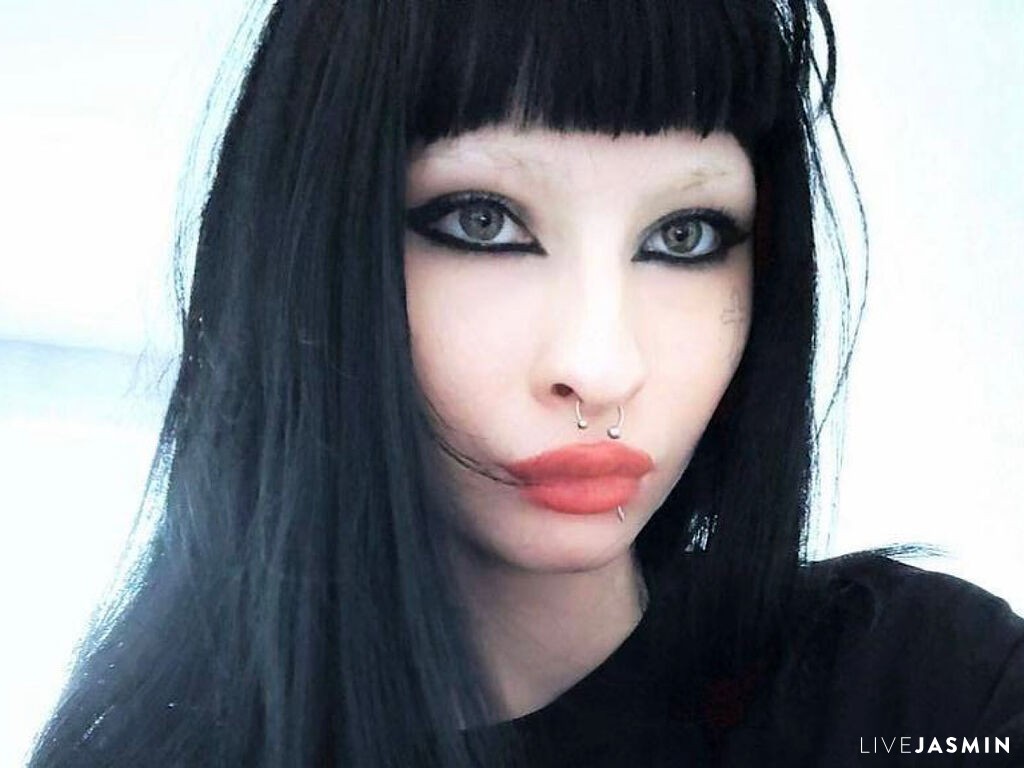 Live cam model StellaTangney