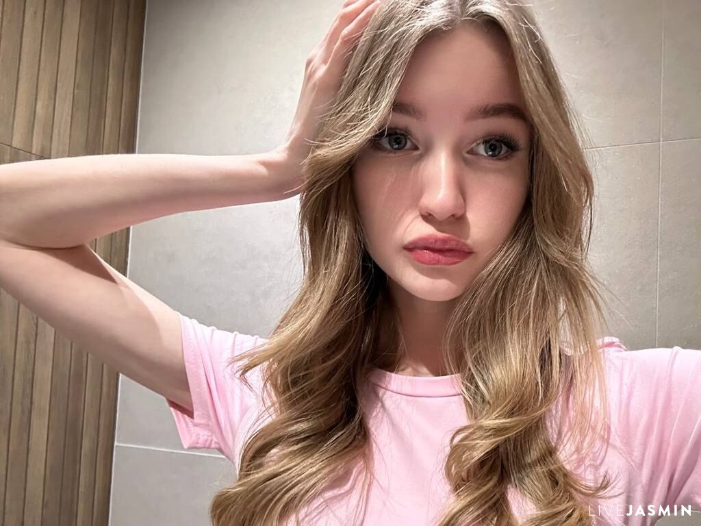 Live cam model StephanieMeeter