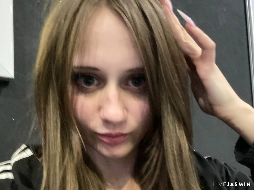 Live cam model SumikoGantt