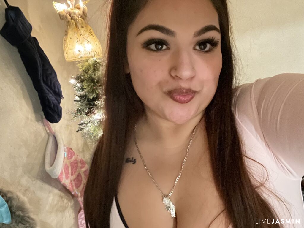 Profile photo for Sweetievee