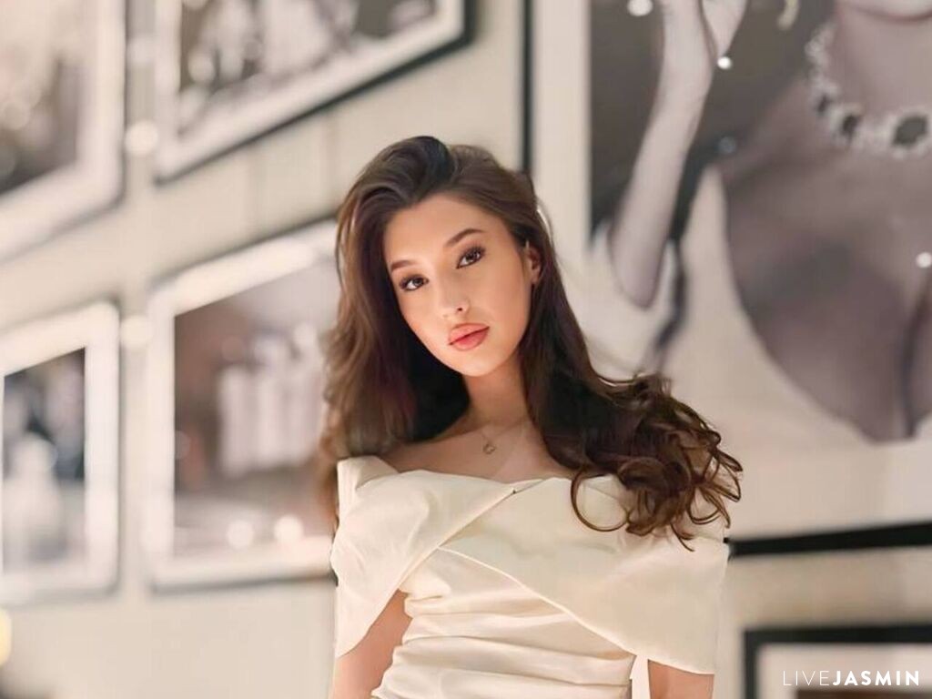 Live cam model SydneyLuelf