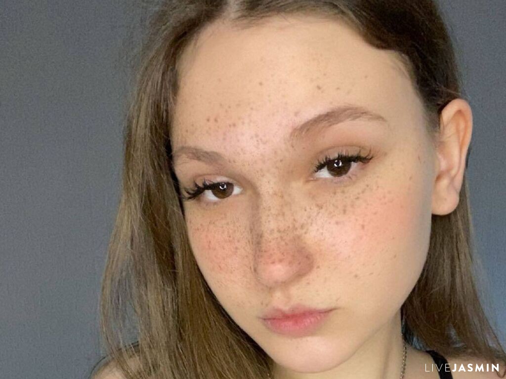 View TamalaHarvilicz cam profile and live status