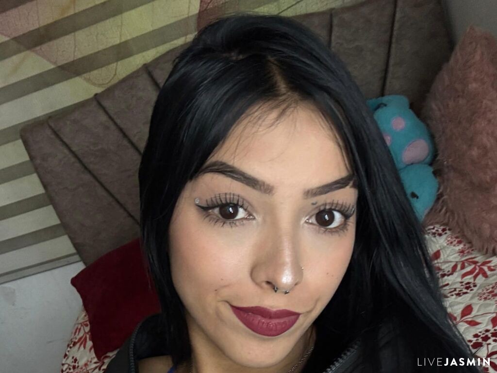 Live cam model TeonaWeyn