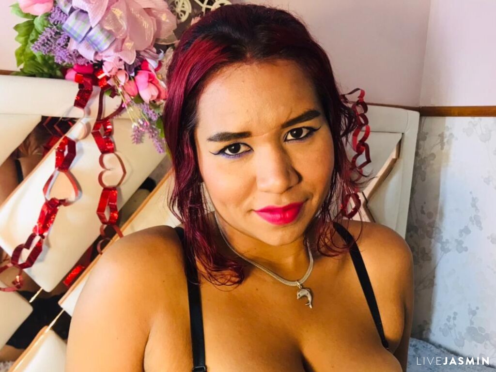 TeynaCruz live cam girl profile