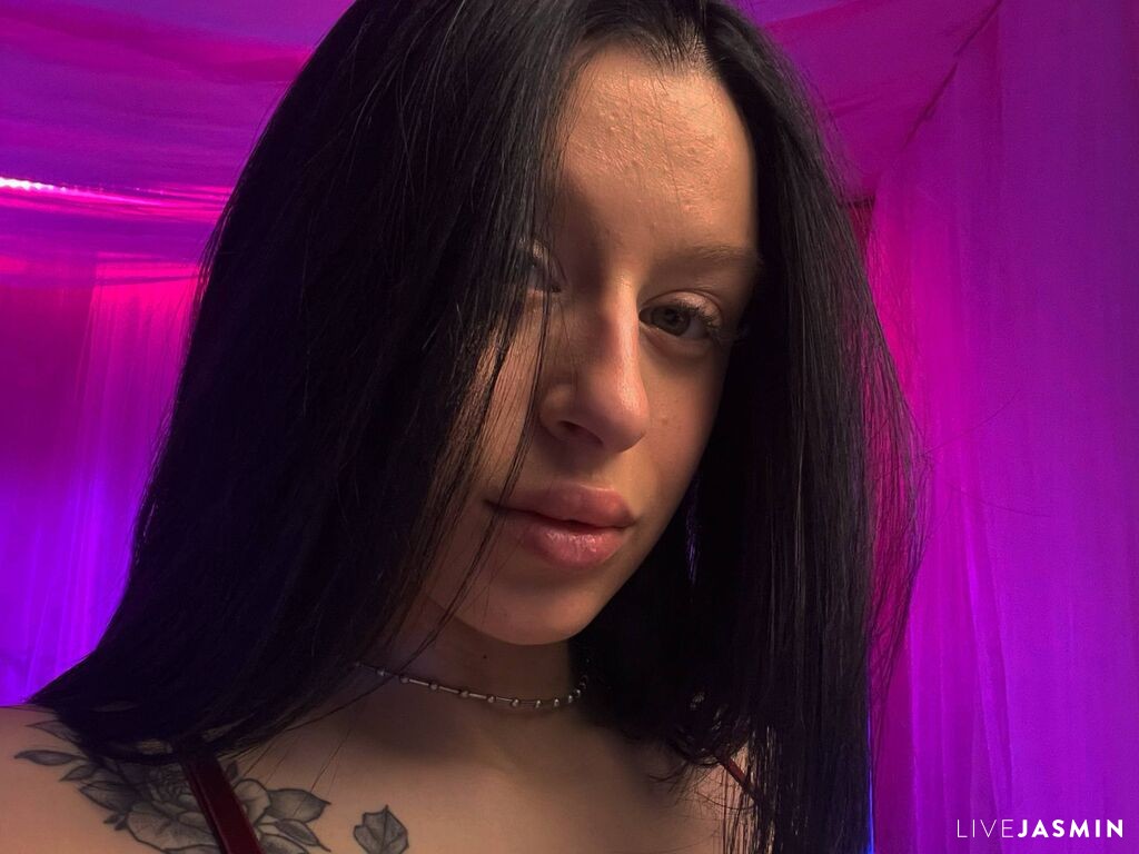 View TeziTerezy cam profile and live status