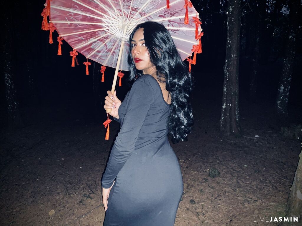 Live cam model TiannaRous