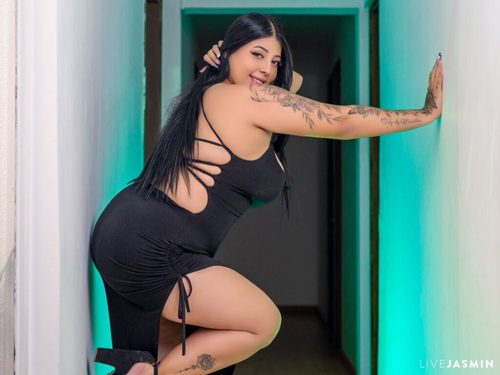 TifanyRaw LiveJasmin model profile