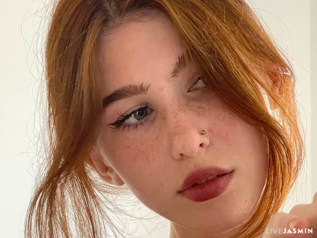 Live cam model ToccaraWinnie