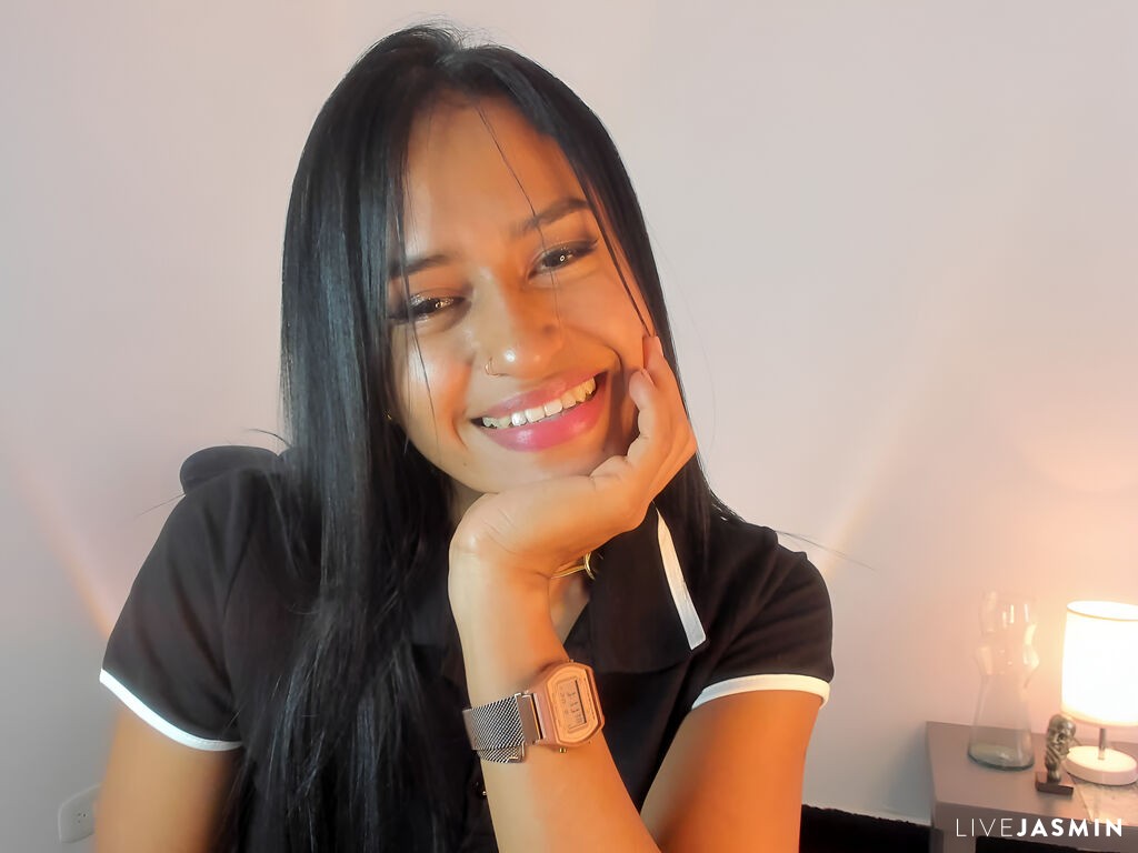 Live cam model ValdriCanela