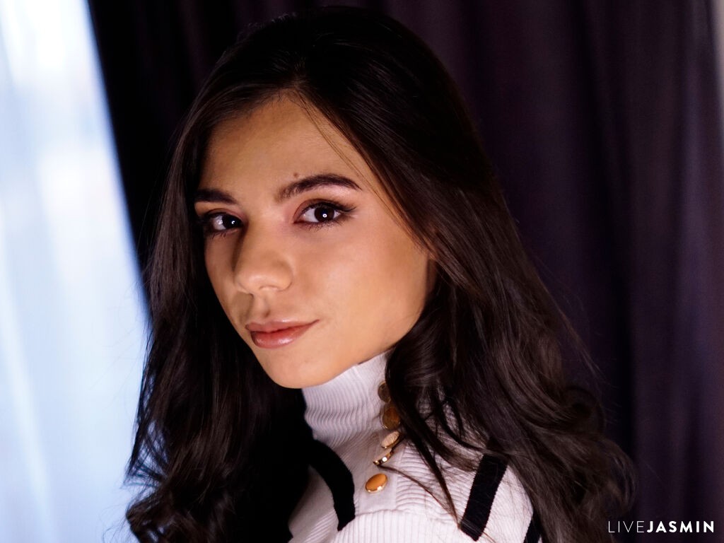 Live cam model ValeClark